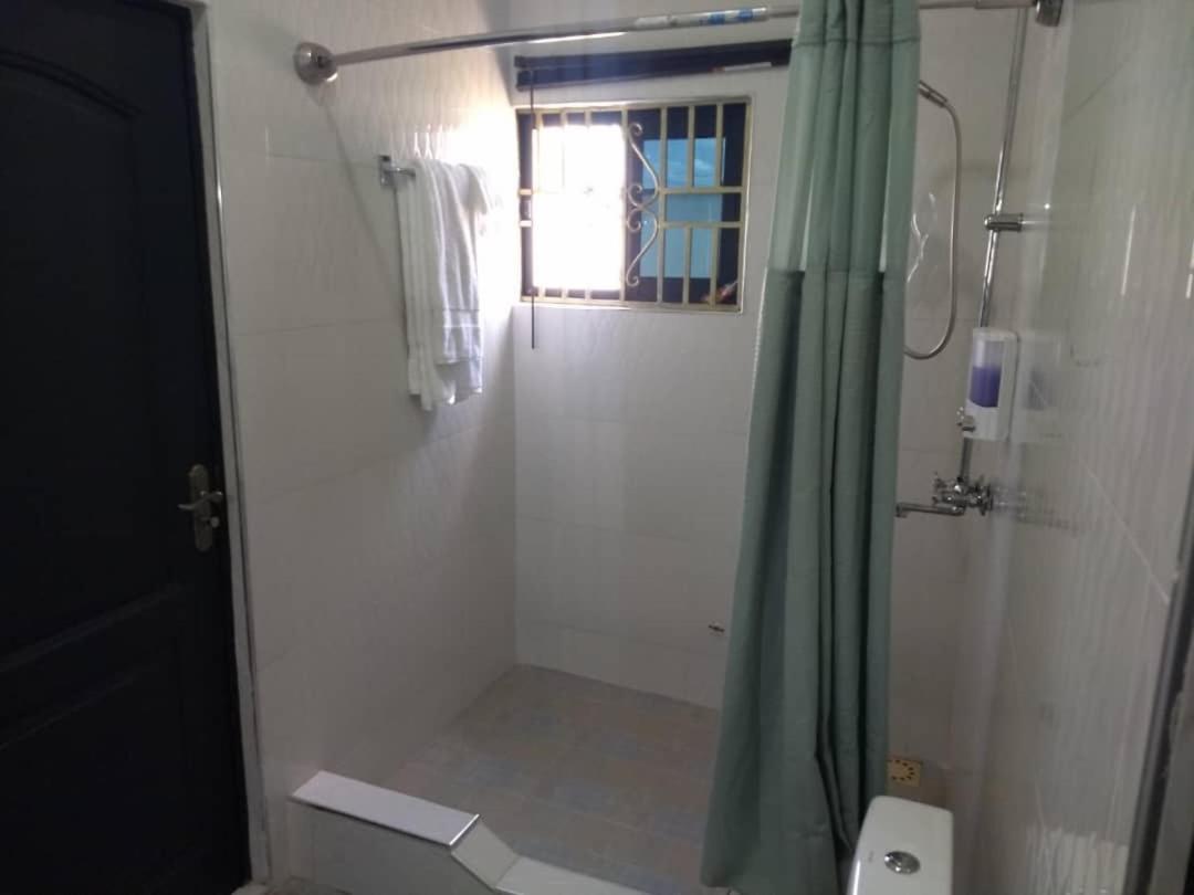 The Winford Boutique Hotel Achimota Taifa Ngoại thất bức ảnh